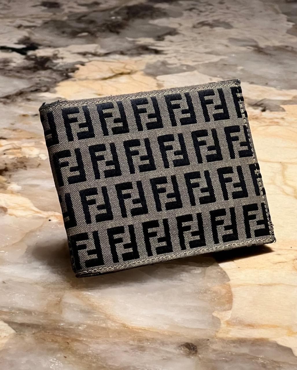 Carteira Fendi