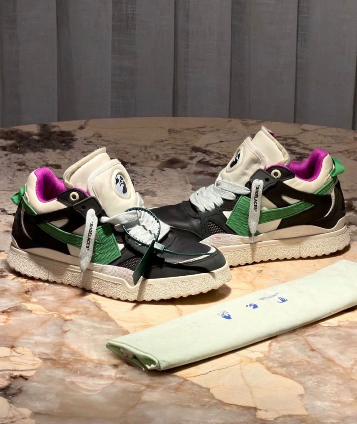 Off-White Sponge
