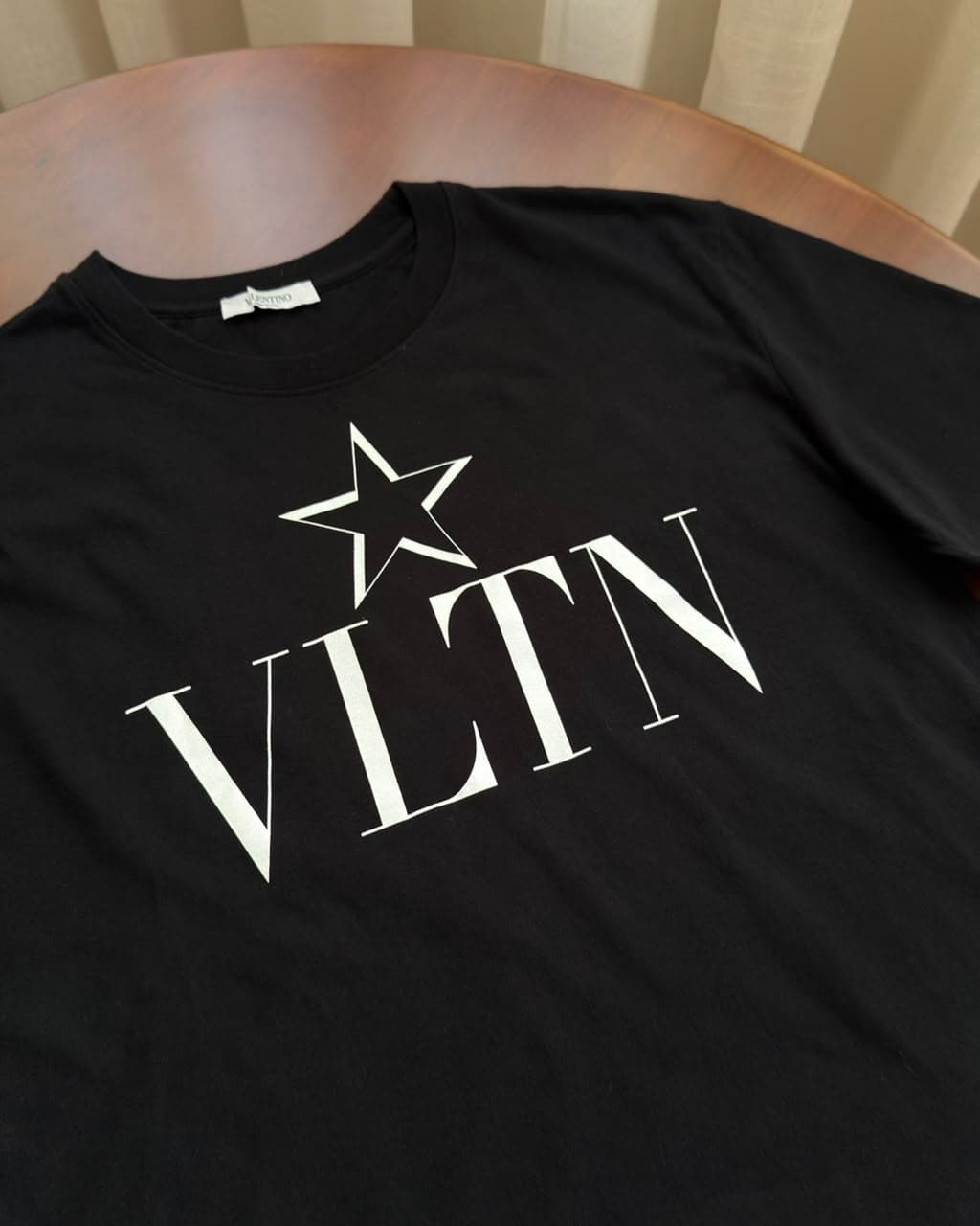 Camiseta Valentino